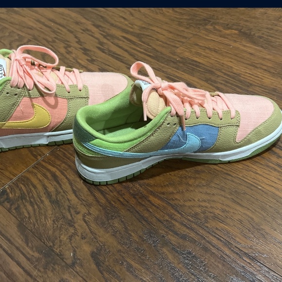 Other - Nike dunk low men retro SE sun club